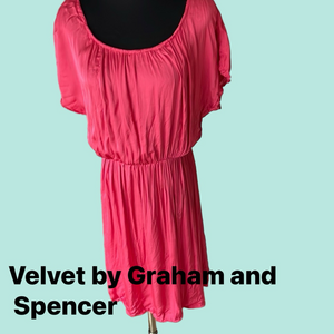 Velvet by Graham & Spencer coral Women's Dress size M